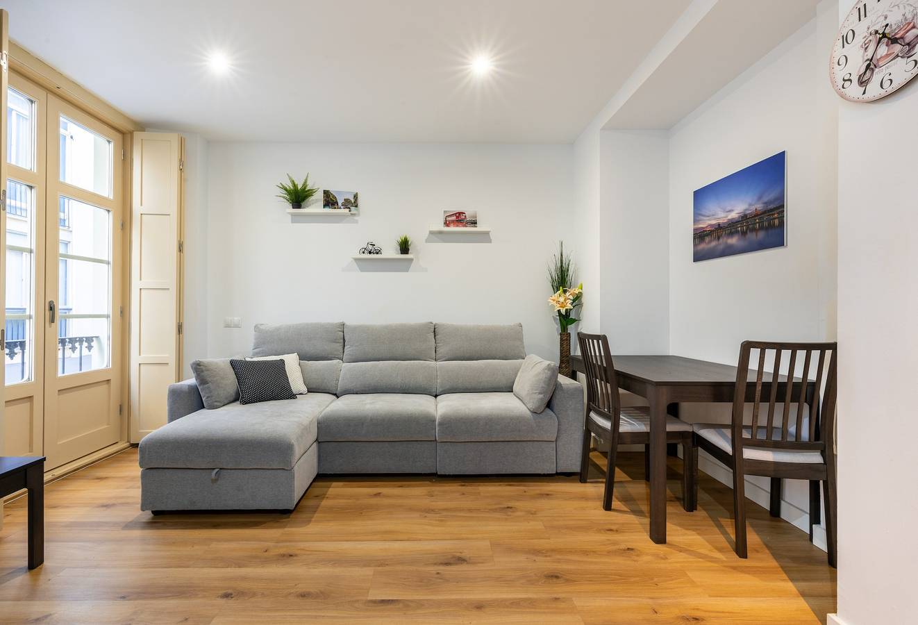 Apartamento entero, Apartamento vacacional 'Soho Málaga' en el centro de Málaga con aire acondicionado y balcones in Málaga Centro, Málaga