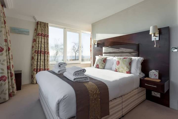 Vacation rental for 2 people, with balcony/terrace in Bournemouth