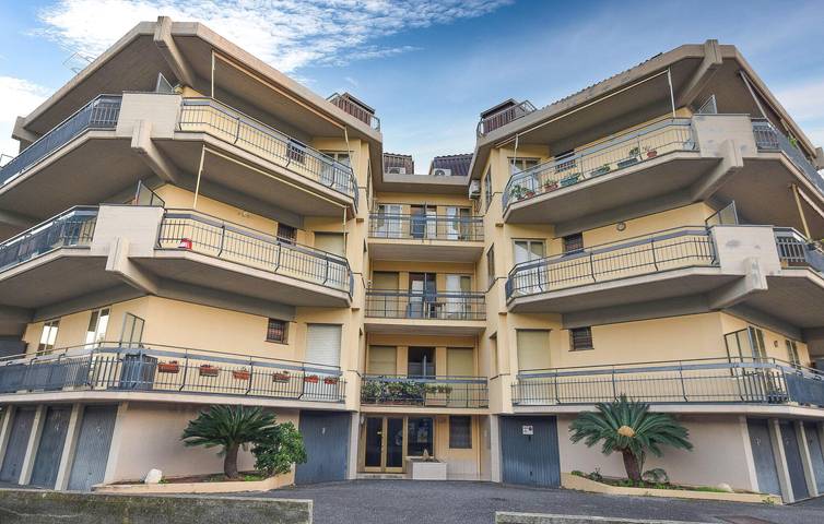 Ferienwohnung für 4 Personen, mit Terrasse in Pietra Ligure Gemeinde - 3