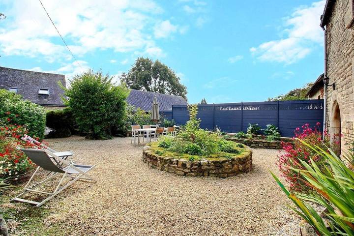 Location de vacances pour 5 personnes, avec Terrasse et Jardin à Malguénac - 3
