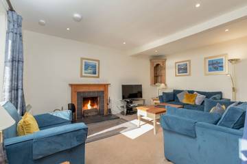 Holiday Rental for 10 People in Argyll & Bute, Scotland, Photo 2