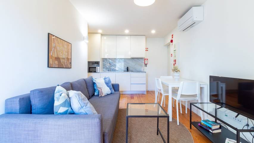 Apartamento entero, Apartamento de vacaciones para 4 personas con balcón in Sé (Porto), Oporto