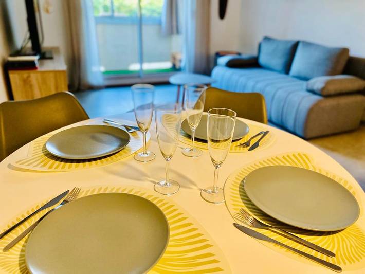 Gîte pour 4 personnes, avec terrasse dans Les Milles - 2