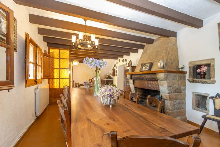 Country House 'Can Janet' with Mountain View, Private Pool and Wi-Fi in Arbúcies, Girona-provinsen