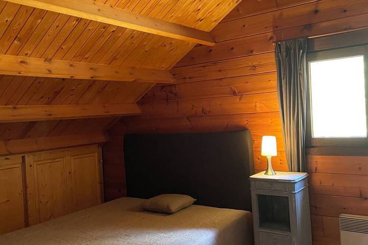 Gîte pour 9 personnes, avec Balcon ainsi que Jardin et Sauna à Belcaire - 3