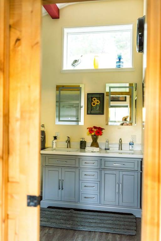 Spacious one bedroom plus Bungalow off O'Keefe Creek in Missoula, Lolo Nationalwald