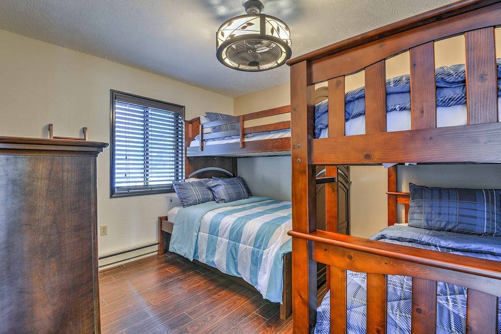 Lake Harmony Home am Wasser mit Spielzimmer und Whirlpool in Hickory Run State Park