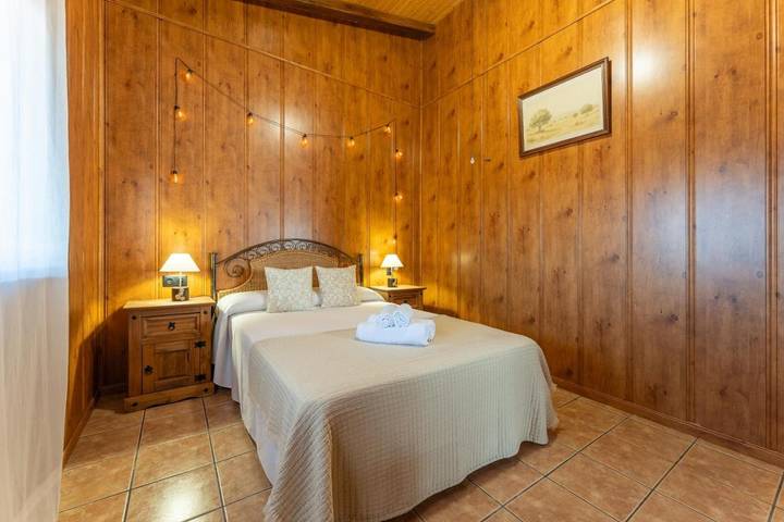 Casa rural para 6 personas, con jardín además de piscina y vistas, Familias con niños - 1