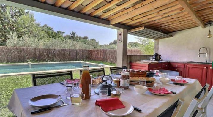 Ferienhaus für 10 Personen, mit Balkon und Terrasse sowie Garten und Pool