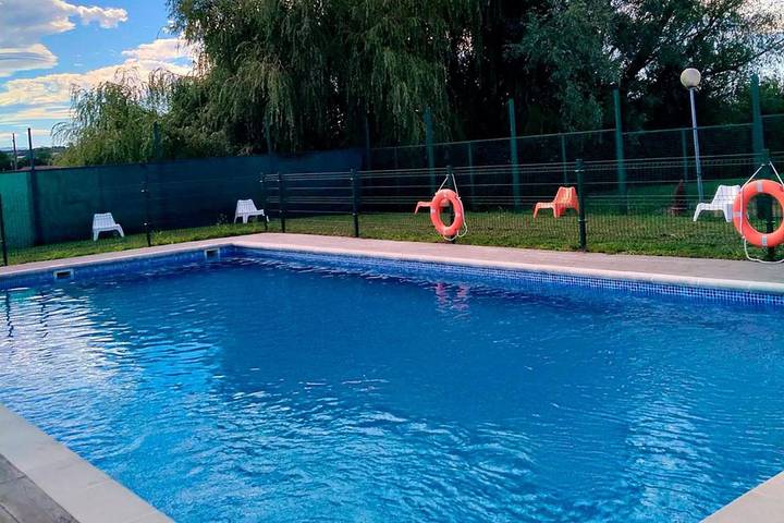 Tente pour 4 personnes, avec Terrasse ainsi que Jardin et Piscine dans Cantabrie - 4