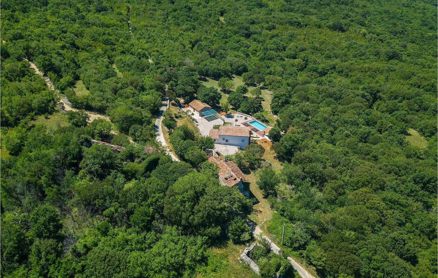 Appartement reposant avec piscine, Wi-Fi et parking près du littoral in Labin, Côte Est de l'Istrie
