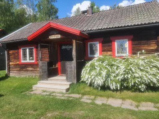 Ferienhaus für 2 Personen, mit Terrasse und Garten sowie Sauna in Mora - 2