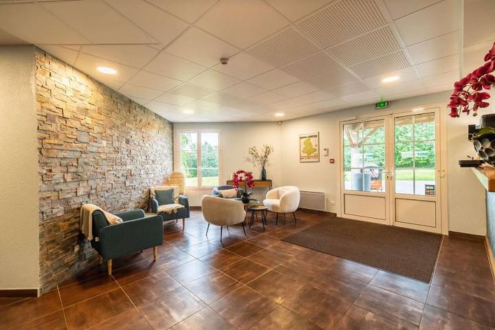 Hôtel pour 2 personnes, avec jardin ainsi que vue et vue sur le lac, animaux acceptés à Saint-Yrieix-la-Perche - 2