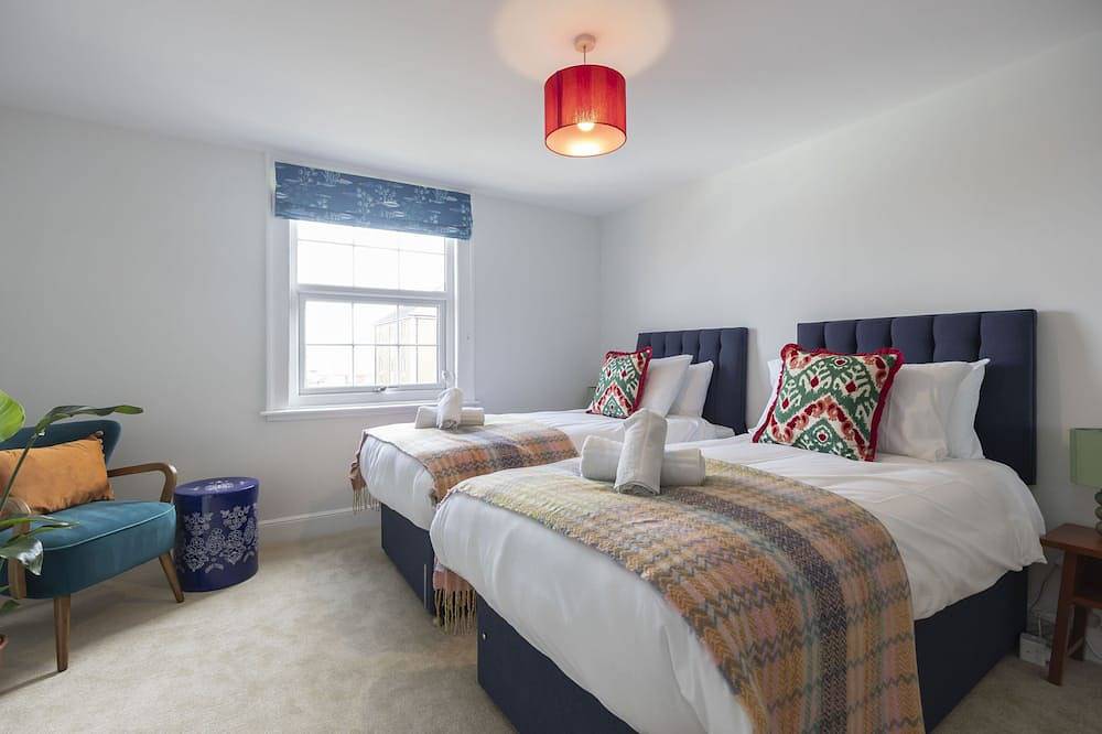 5-Bed Period Home Opposite Kingsholm Stadium in Gloucester (UK), Gloucestershire