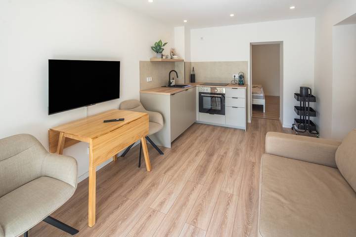 Ganze Wohnung, Apartment für 5 Personen mit Küche, Wlan und Terrasse in Dormagen, Rhein-Kreis Neuss