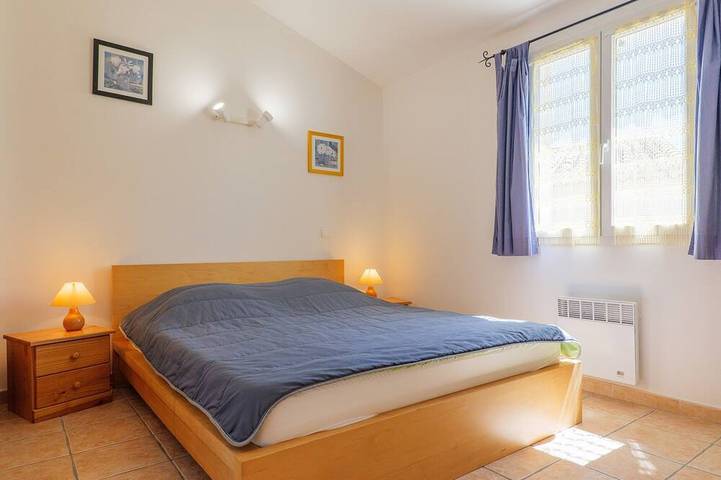 Location de vacances pour 6 personnes, avec piscine et jardin à Bessas - 2