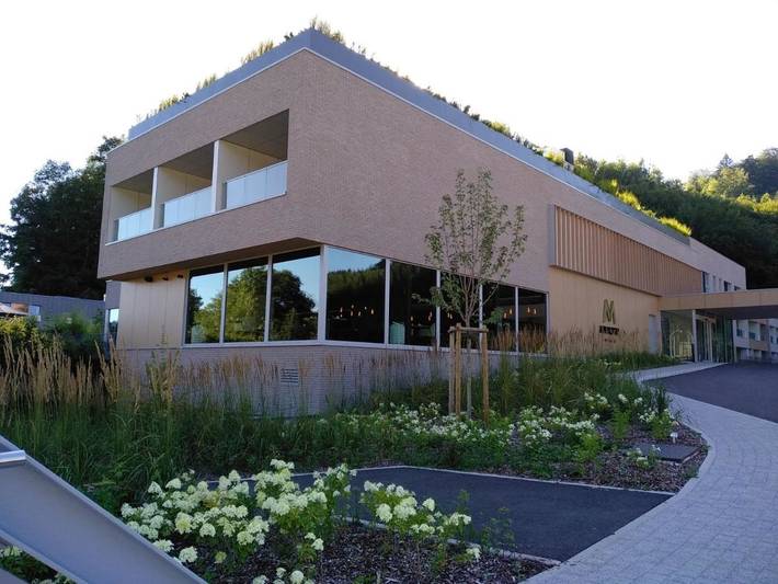 Hôtel pour 2 personnes, avec terrasse ainsi que sauna et piscine