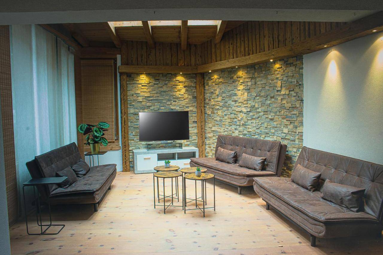 Three-Bedroom Apartment with Bathroom in Mayrhofen, Zillertaler Alpen
