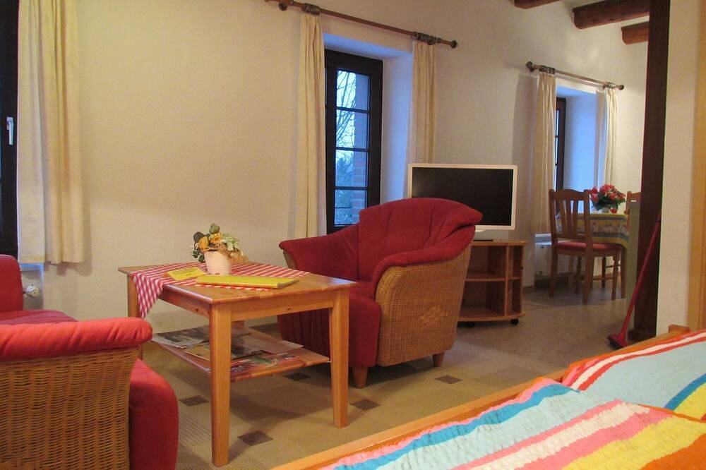 Ganze Wohnung, Ferienwohnung Alte Mühle - Ferienwohnung C in Senftenberger See, Senftenberg