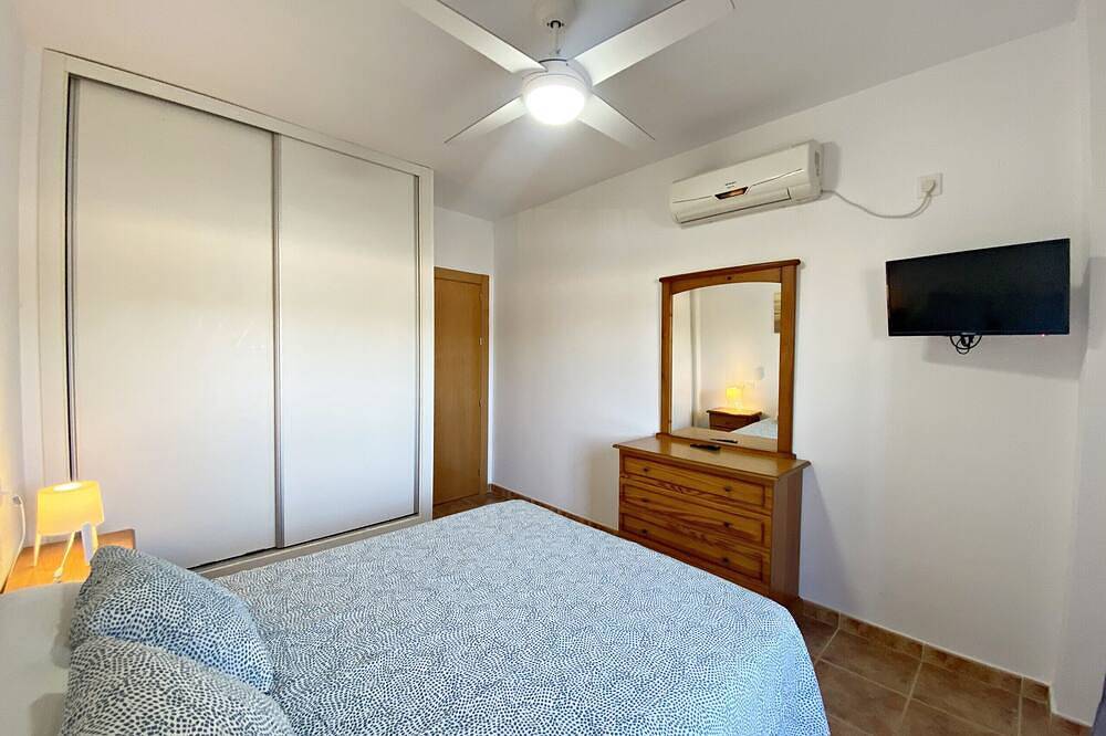 Ganze Wohnung, Pls - Apartment mit Terrasse und Parkplatz in Vera Playa in Playas de Vera, Vera