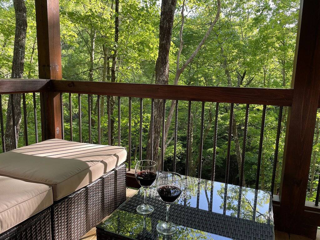 Modern Treetop Cabin on Stocked Trout Stream + Hot Tub + Fire Pit in Chattahoochee National Forest