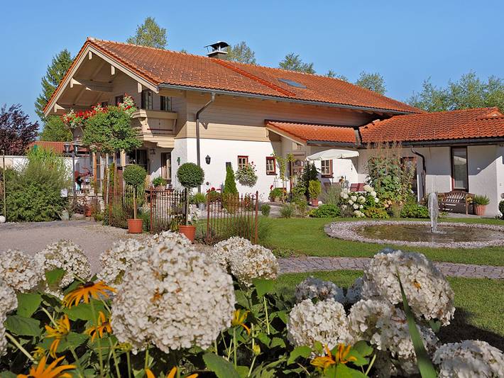 Ferienwohnung für 2 Personen, mit Terrasse und Garten in Inzell