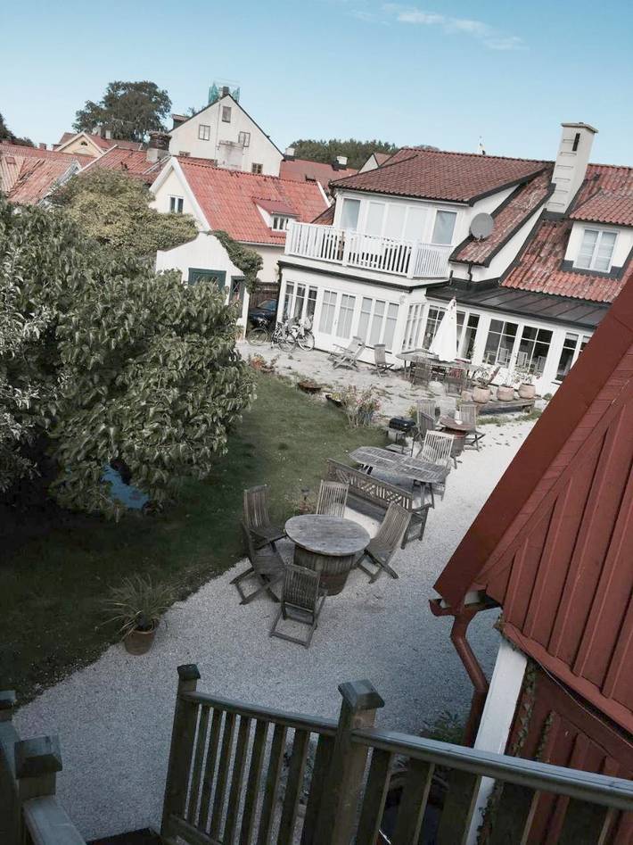 Chambre d’hôte pour 8 personnes, avec vue et jardin