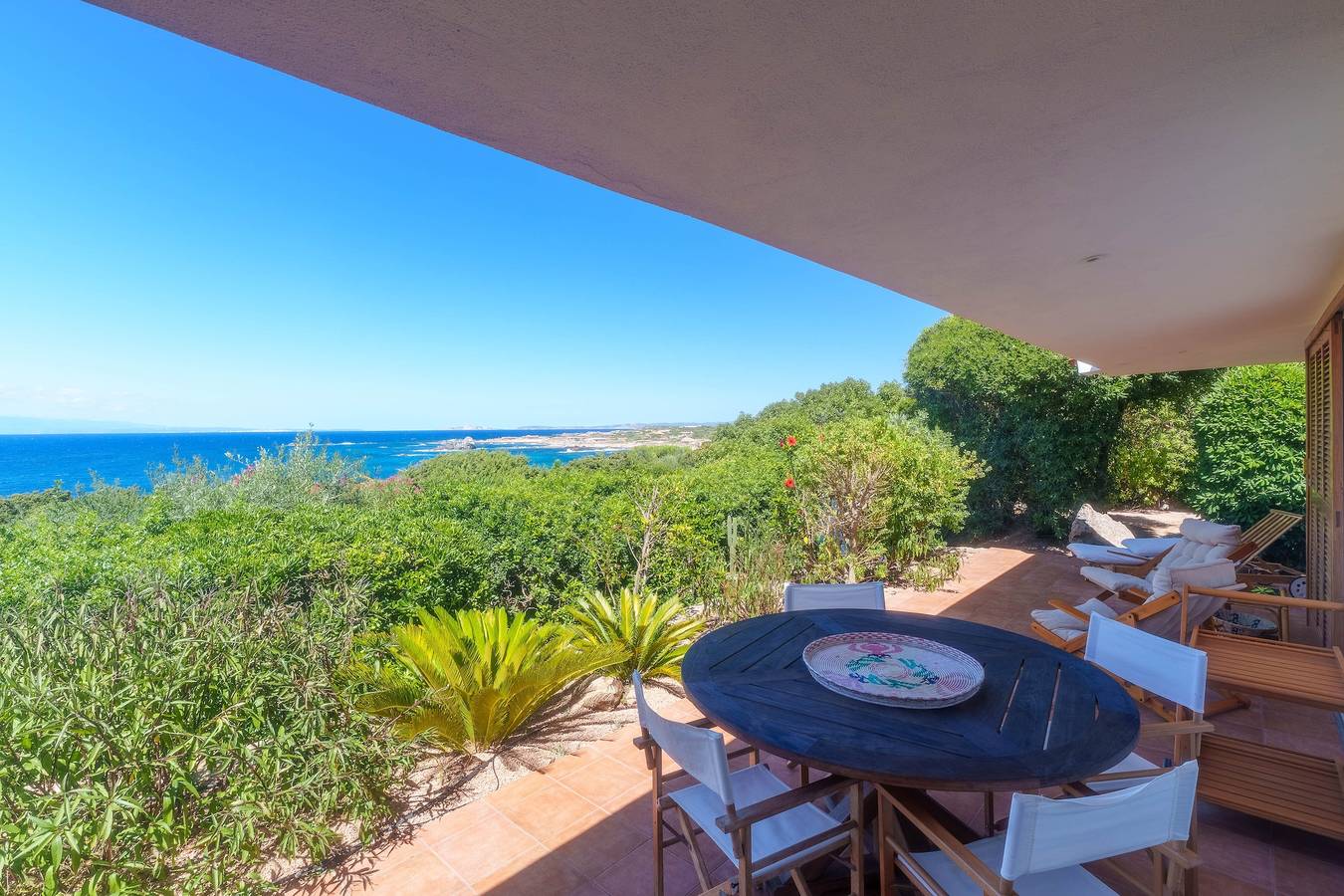 Villa 'La Margiola - Amazing Location' con vista mare, Wi-Fi e aria condizionata in Portobello, Aglientu