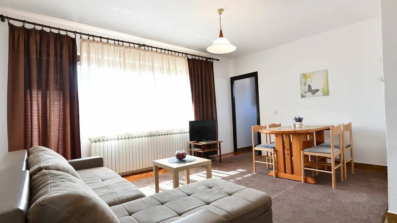 Geheel vakantieappartement, Vakantieappartement voor 4 personen in Rakovica, Karlovac region