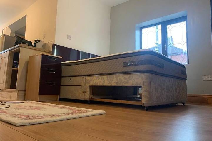 Apartment for 4 people, with balcony in Stoke-on-Trent