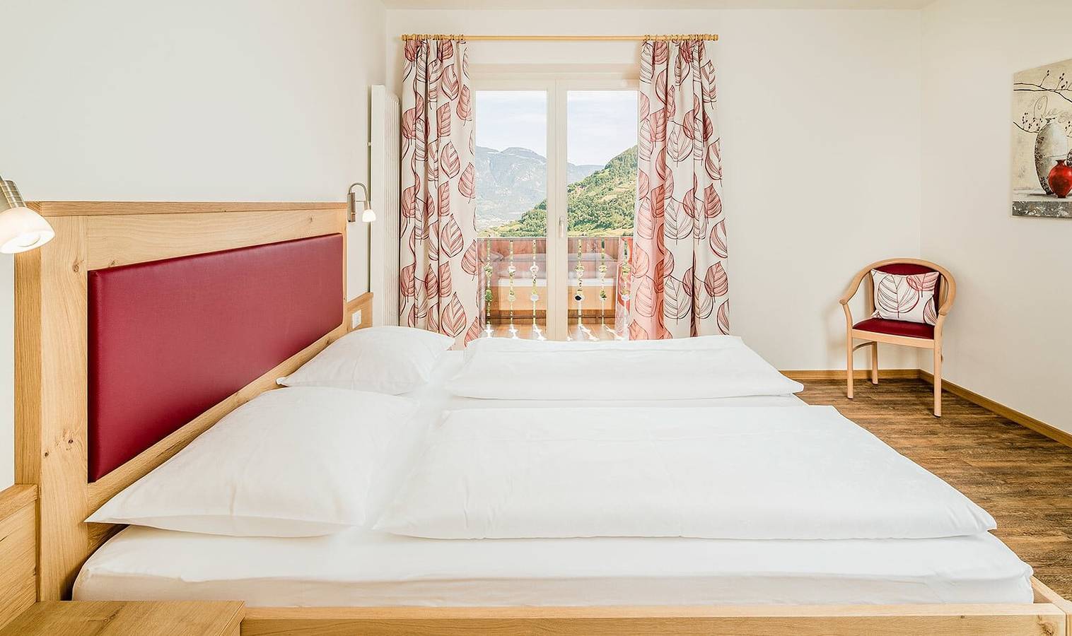 Ganze Wohnung, Ferienwohnung 'Rasnerhof Ferienwohnung Talblick' mit Bergblick, Balkon und Wlan in Oberplars, Algund