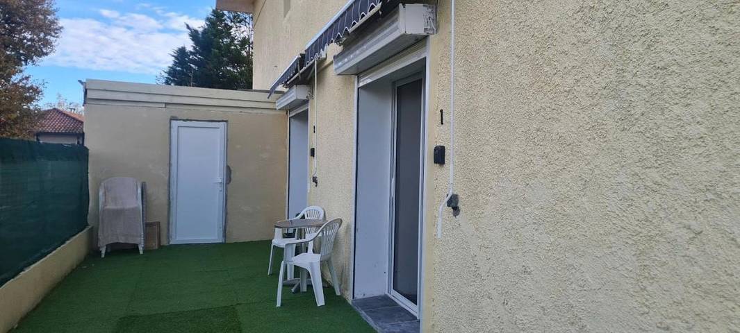 Gîte pour 4 personnes, avec jardin et terrasse à Montussan - 2