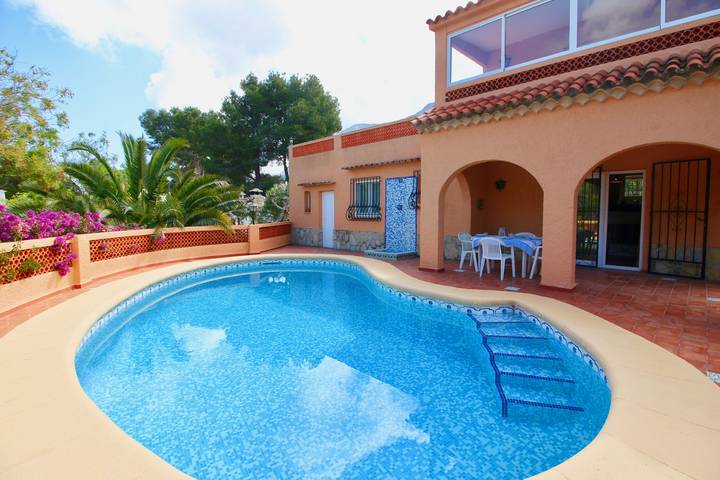 Villa mit pool für 4 Personen, mit Terrasse und Garten in Dénia