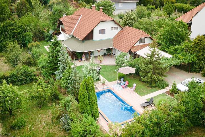 Ferienwohnung für 5 Personen, mit Garten und Terrasse - 1