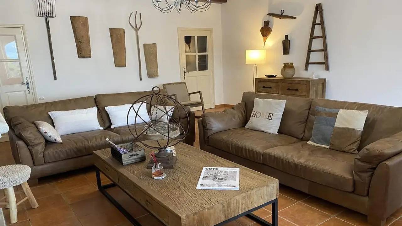 Ganze Ferienwohnung, Ferienwohnung für 10 Personen (300 m²) in Murs in Murs, Regionaler Naturpark Luberon