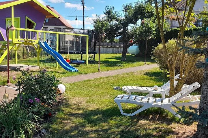 Ferienwohnung für 4 Personen, mit Garten und Pool - 1
