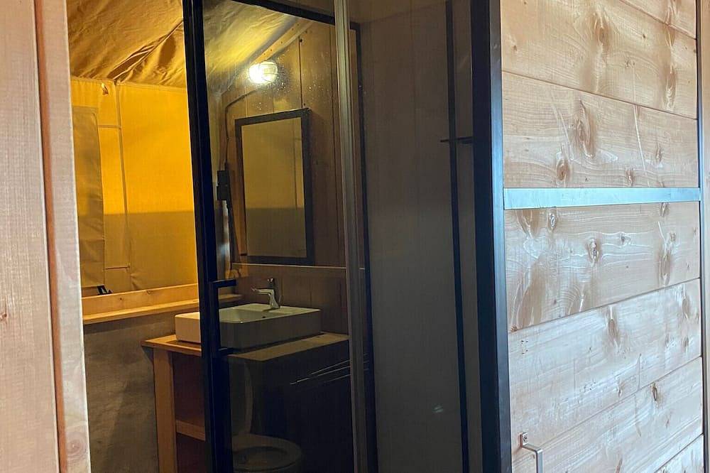 Camping Hofstede Zonnevliet - Safaritent in Zonnemaire, Zeeuwse Kust