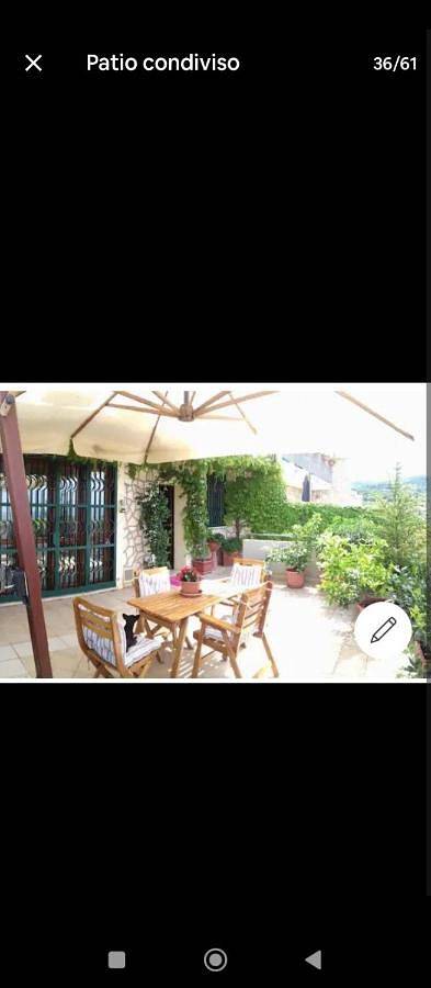 Location de vacances pour 2 personnes, avec jardin et vue, animaux acceptés à Tivoli - 2