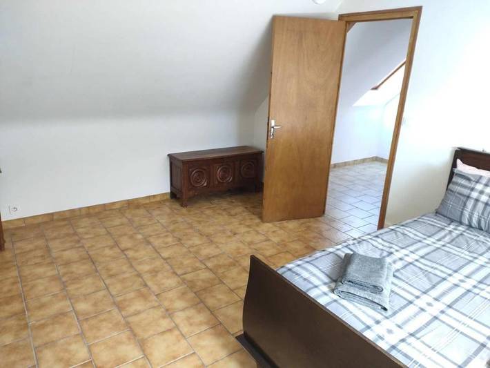 Location de vacances pour 9 personnes, avec jardin à Plouguernével - 4