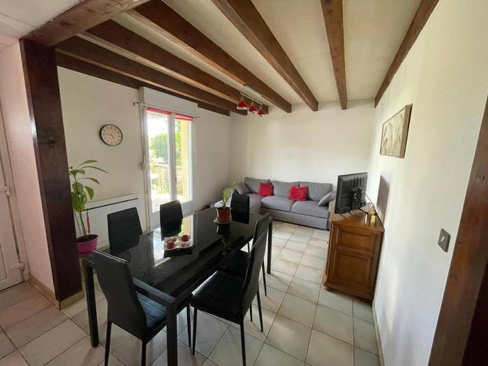 Location de vacances pour 9 personnes, avec vue et jardin à Salmiech