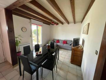 Gîte pour 9 personnes, avec jardin et vue à Salmiech