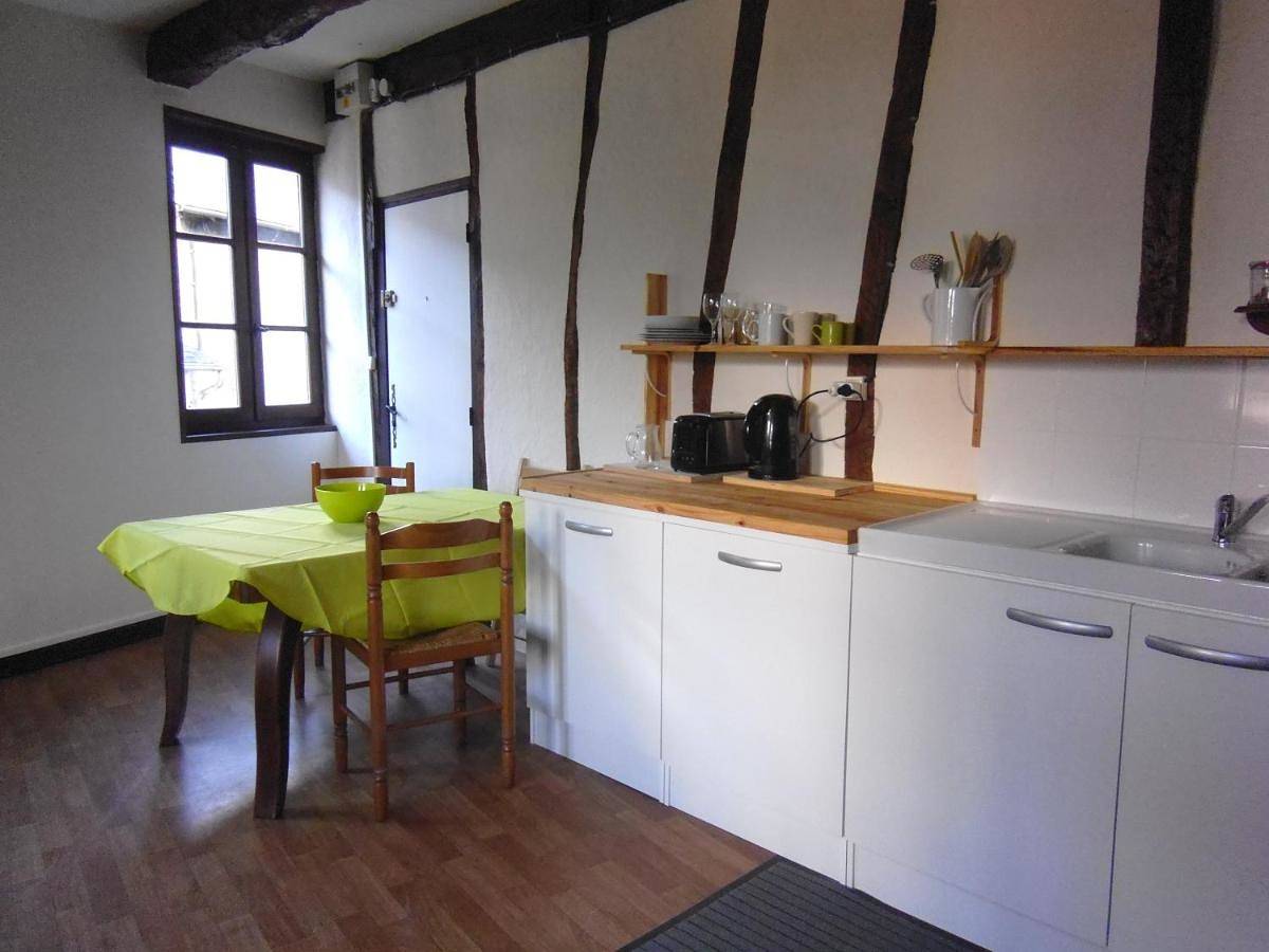 Appartement entier, Studio in Uzerche, Région de Tulle
