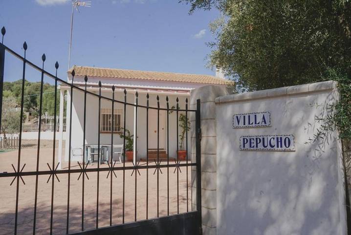 Casa rural para 5 personas, con Balcón y Terraza además de Jardín y Piscina en Almodóvar del Río