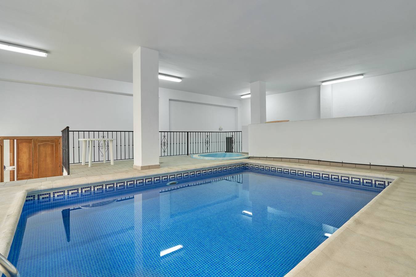 Ganze Wohnung, Ferienwohnung 'Casa Ella' mit Meerblick, Gemeinschaftspool und Wlan in Frigiliana Road, Frigiliana