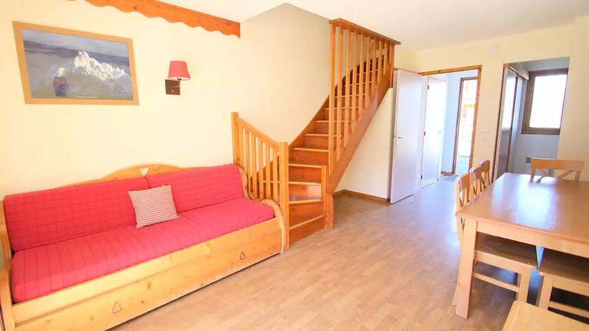 Chalet pour 7 personnes, avec piscine ainsi que vue et terrasse, animaux acceptés à Puy-Saint-Vincent - 4