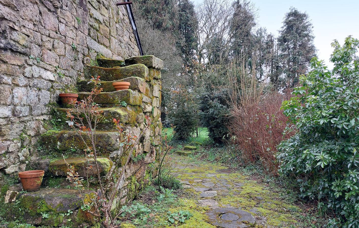 Lignol Retreat avec terrasse, jardin, parking - 2.5km du centre ville et de la rivière in Lignol, Région de Pontivy