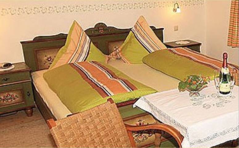 Ferienhaus für 2 Personen, mit Balkon und Garten sowie Seeblick am Chiemsee - 3