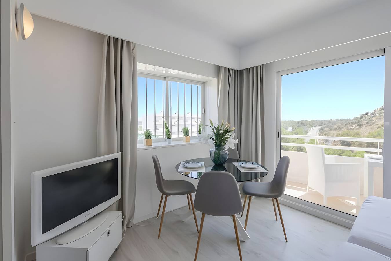 Appartement entier, Moderne, piscine Xxl, climatisation, wifi rapide, tennis in Alcúdia, Majorque du Nord