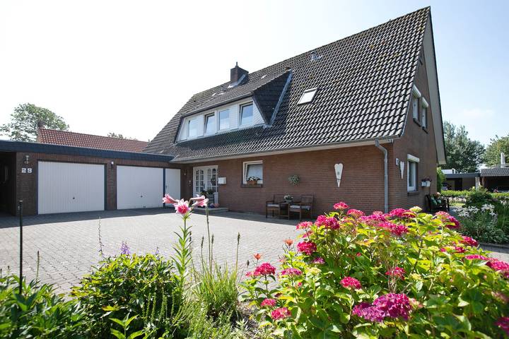 Ganze Wohnung, Ferienwohnung 'Ebbe' mit Gemeinschaftsgarten und Gartenpavillon in Nordstrand (Gemeinde), Nordstrand