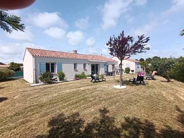Gîte pour 6 personnes, avec jardin et terrasse, animaux acceptés à Givrand